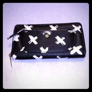 Black & White Wallet - X Print